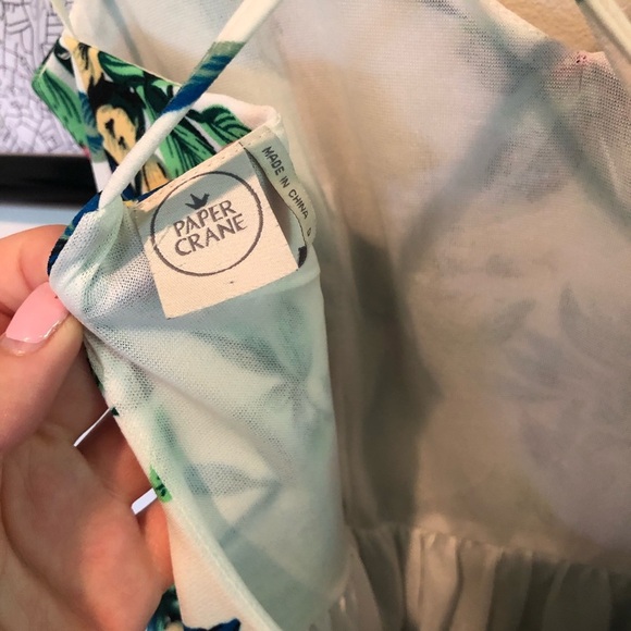 ✨Paper Crane✨ Floral Mini Dress - Picture 6 of 8